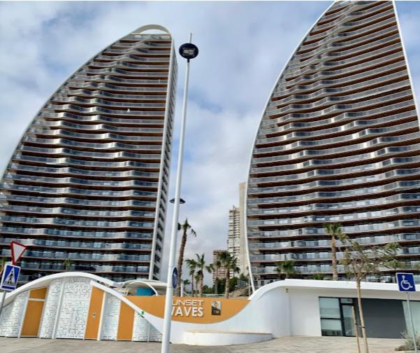 Sunset Waves Benidorm By Mar Holidays Ngoại thất bức ảnh